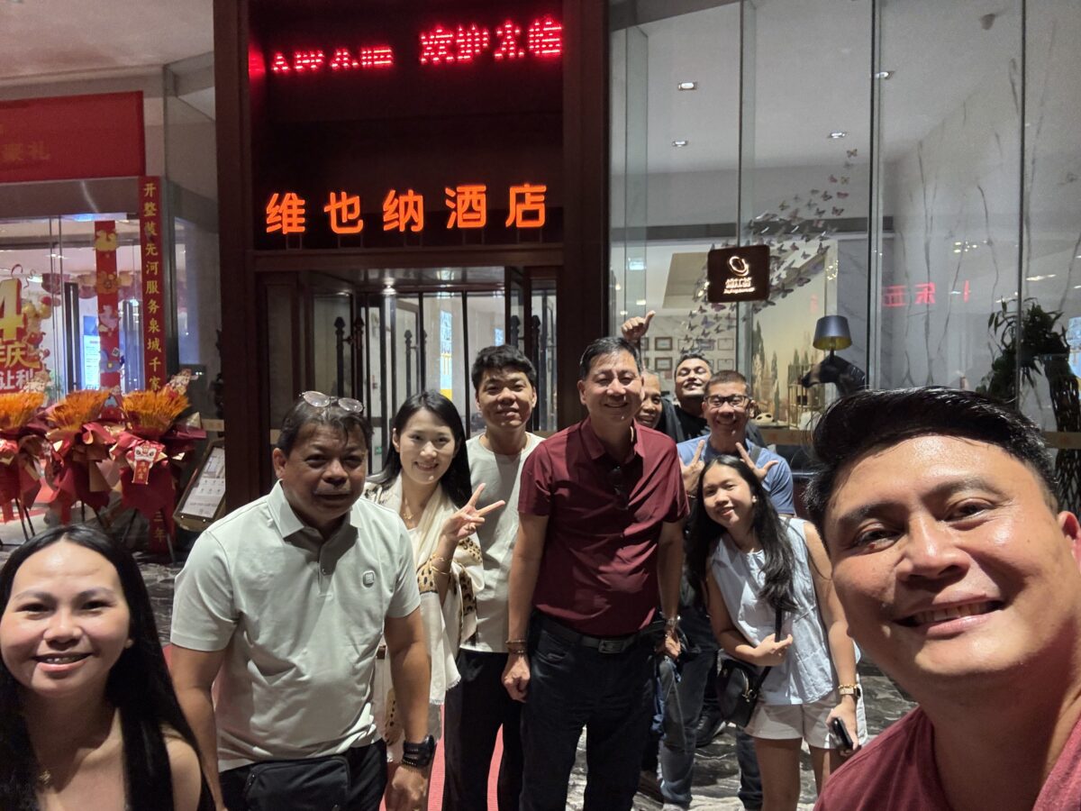 Philippine clients visit Qiaosi Steel China