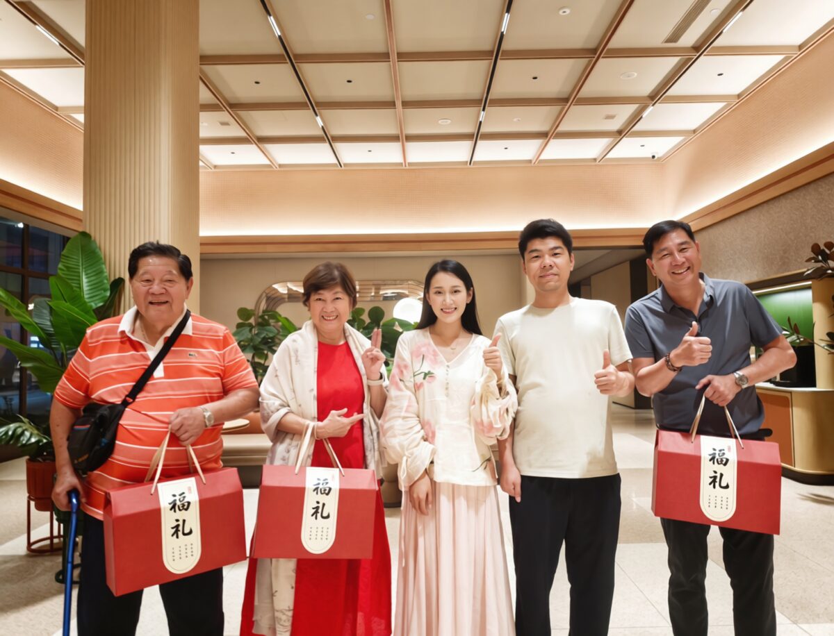 Philippine clients visit Qiaosi Steel China