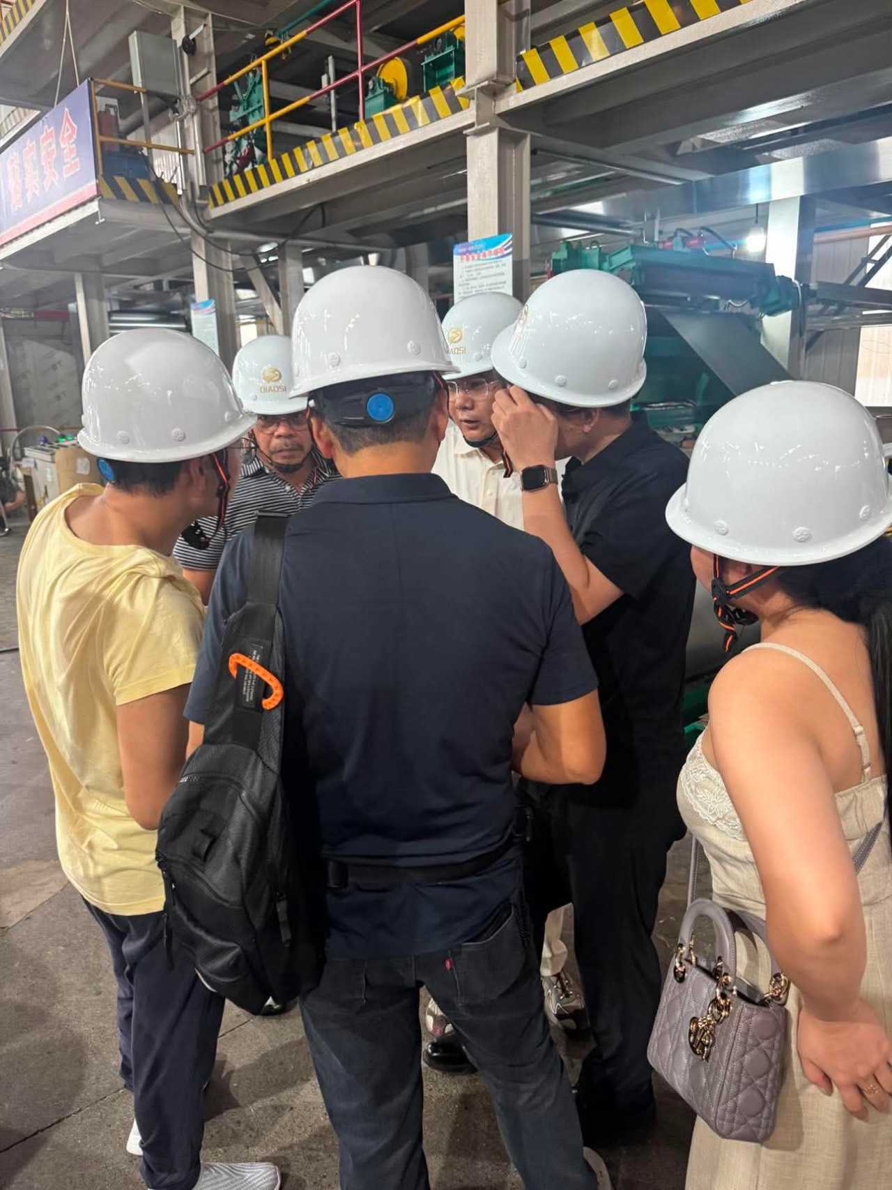 Philippine clients visit Qiaosi Steel China