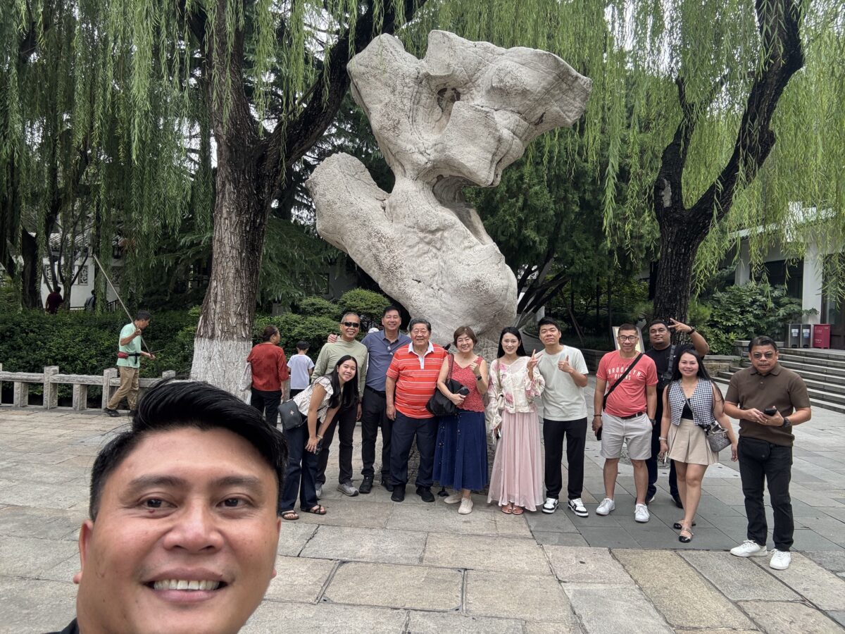 Philippine clients visit Qiaosi Steel China